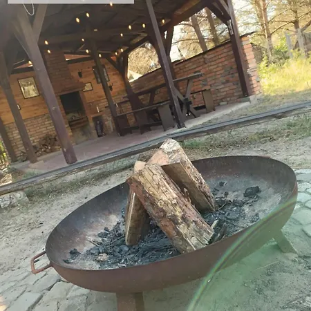 W Puszczy ,,kocanka Domek alpejski